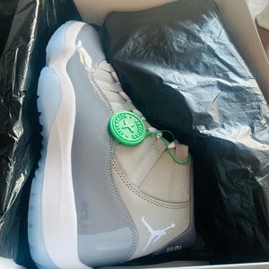 Jordan 11 Retro “Cool Grey” (DeadStock)